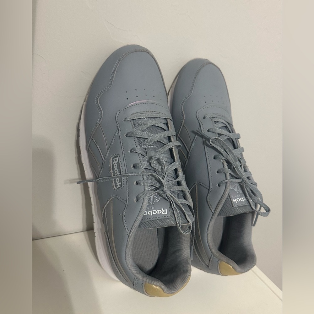 Rebook Classic Sneakers for Women - Picture 5 of 11